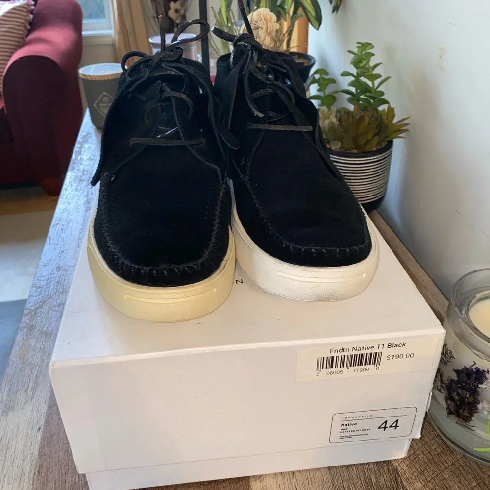 NWB!! Foundation Footwear Native Black High-Top Fringe Moccasin Sneakers Size 11 - Picture 4 of 14